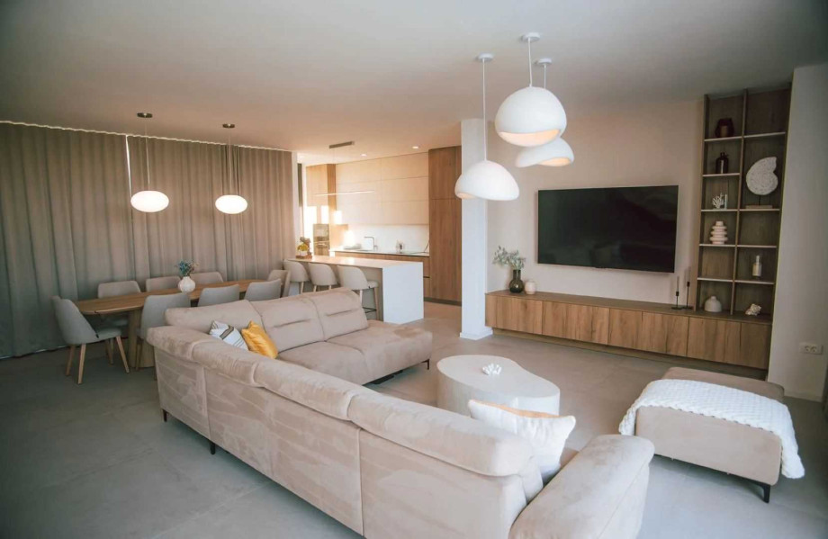CROWONDER Villa Infinity with heated pool and sea view