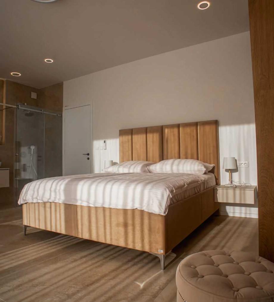 CROWONDER Villa Infinity with heated pool and sea view