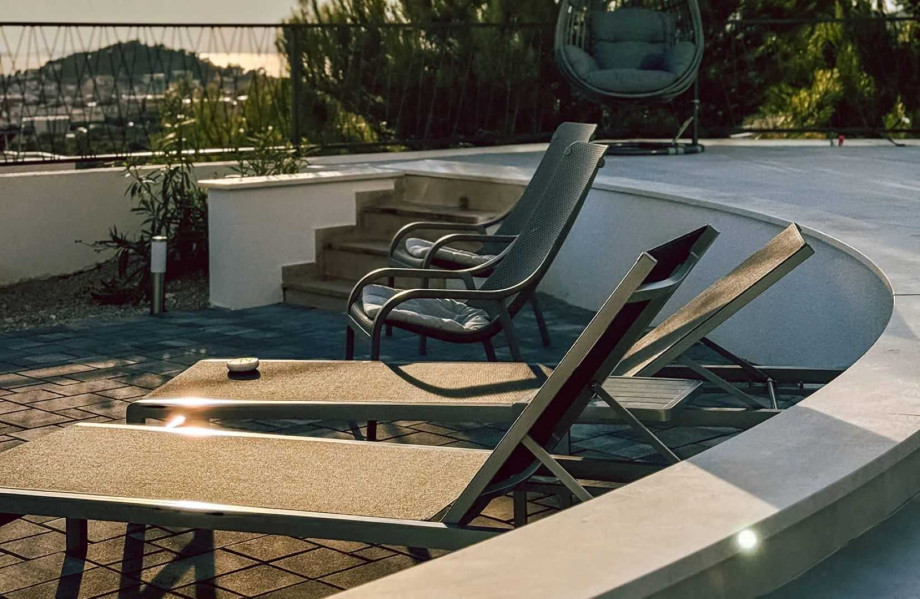CROWONDER Villa Infinity with heated pool and sea view