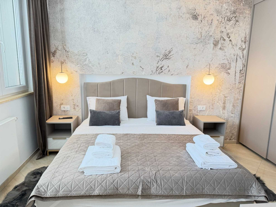 CROWONDER Zadar Villa Idassa villa with Heated Swimming Pool and Jacuzzi