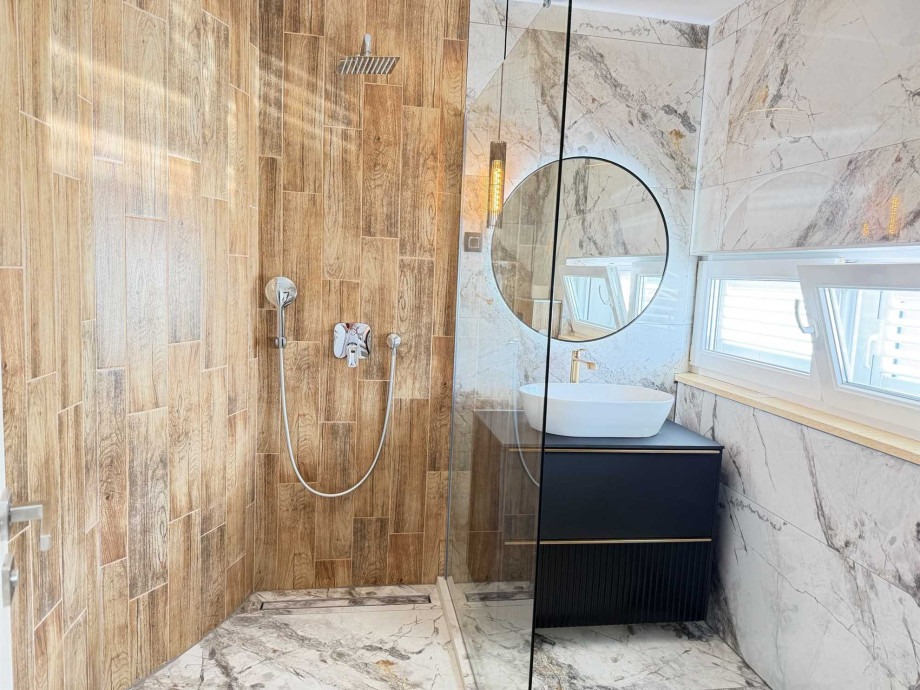 CROWONDER Zadar Villa Idassa villa with Heated Swimming Pool and Jacuzzi
