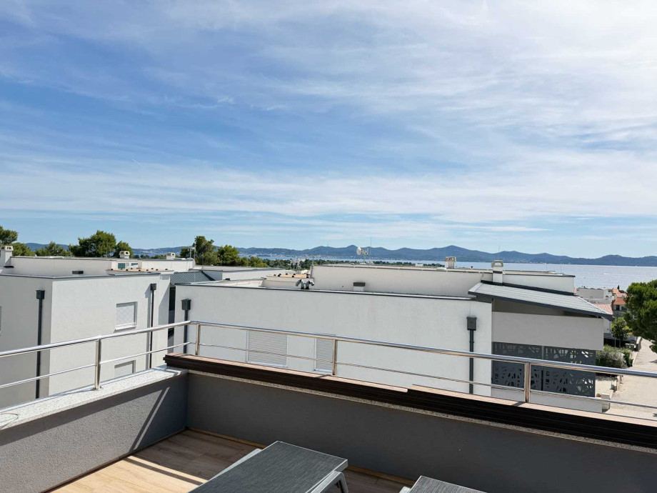 CROWONDER Zadar Villa Idassa villa with Heated Swimming Pool and Jacuzzi