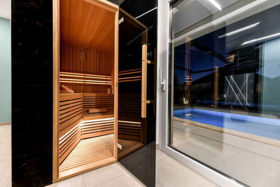 Crowonder Apartments & Rooms Oaza- Ap. A204 (2+2)