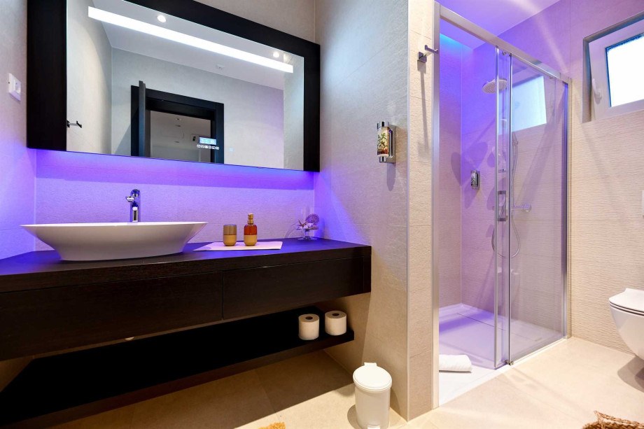 Crowonder Apartments & Rooms Oaza - Room R203