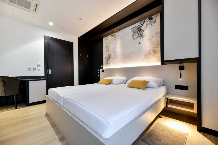 Crowonder Apartments & Rooms Oaza - Room R203