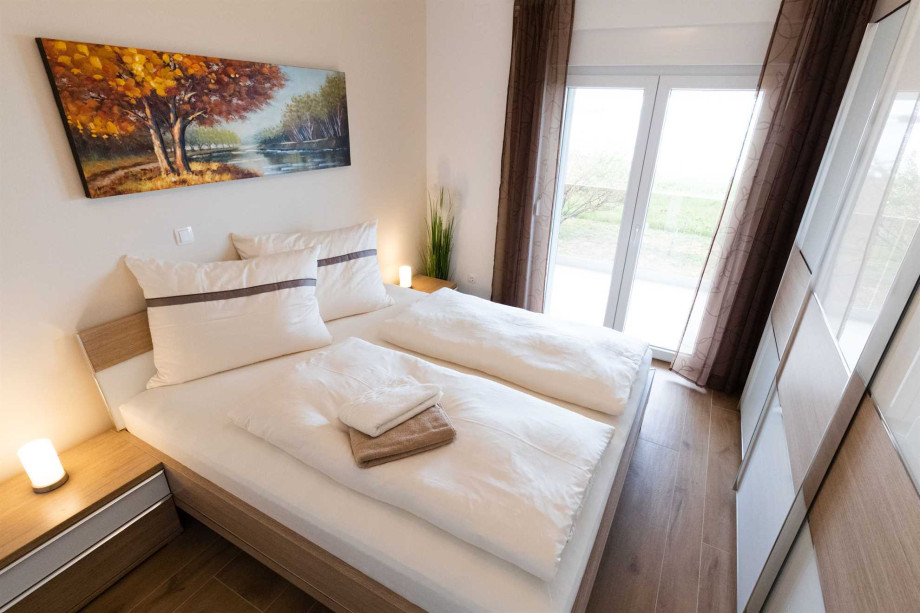 CROWONDER Beachfront Reiterer Villa V3 with Jacuzzi