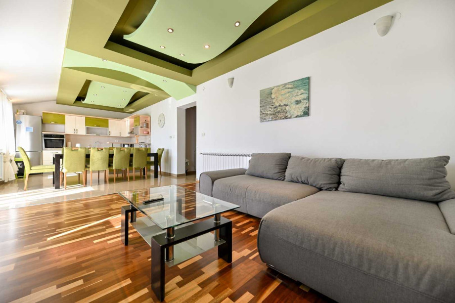 CROWONDER Sun & Fun Apartaments with Swimming Pool - Apartment Green Olives for 10 people