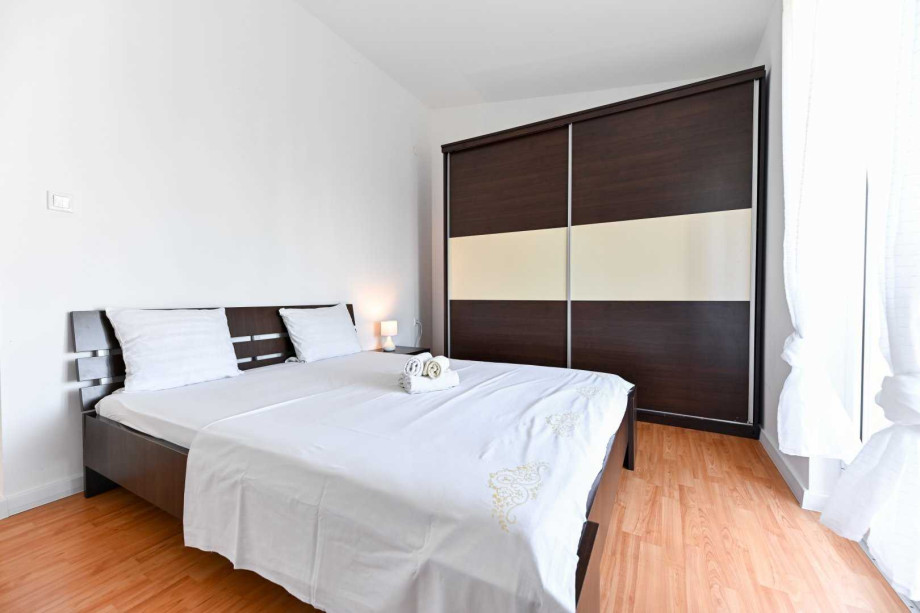 CROWONDER Sun & Fun Apartaments with Swimming Pool - Apartment Green Olives for 10 people
