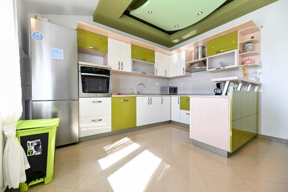 CROWONDER Sun & Fun Apartaments with Swimming Pool - Apartment Green Olives for 10 people