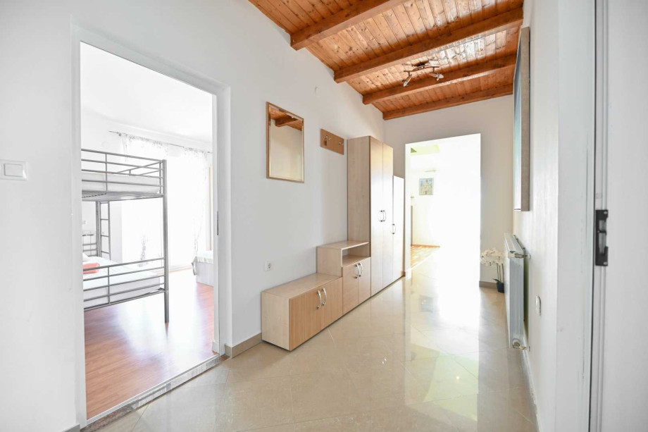 CROWONDER Sun & Fun Apartaments with Swimming Pool - Apartment Green Olives for 10 people